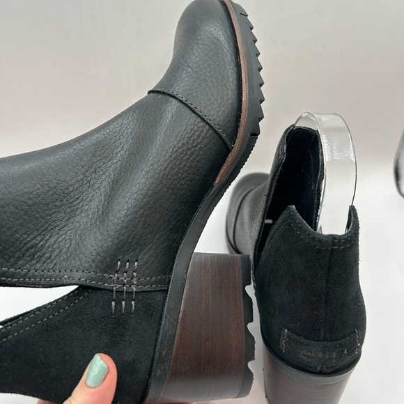 Sorel Women's Cate Cut Out Ankle Boot Black Leather & Suede Stack Heel Size 7.5 - Picture 7 of 12